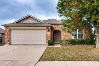 811 Mazatlan Court, Arlington, TX 76002
