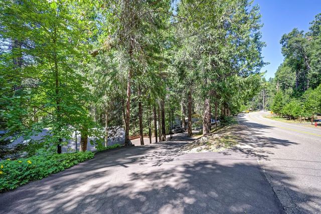 3644 Gold Ridge Trl, Pollock Pines, CA 95726