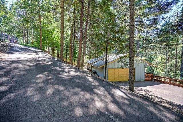 3644 Gold Ridge Trl, Pollock Pines, CA 95726
