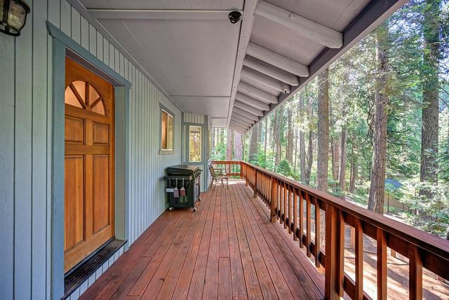 3644 Gold Ridge Trl, Pollock Pines, CA 95726