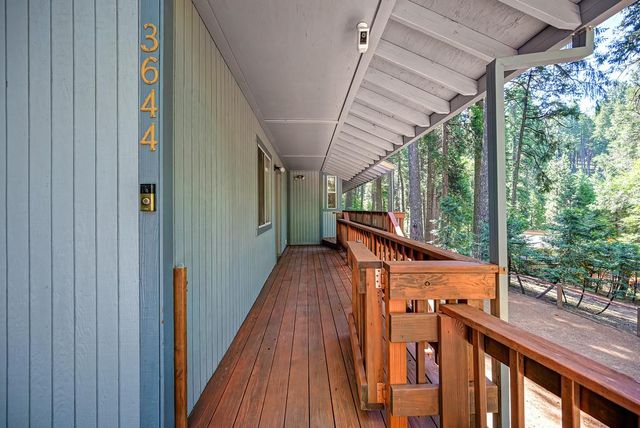 3644 Gold Ridge Trl, Pollock Pines, CA 95726