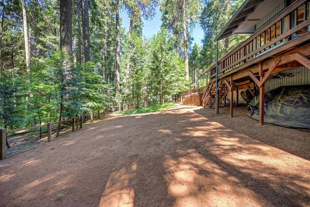3644 Gold Ridge Trl, Pollock Pines, CA 95726