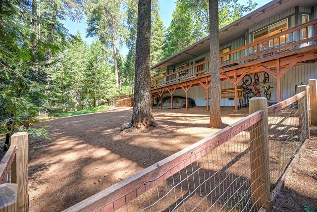 3644 Gold Ridge Trl, Pollock Pines, CA 95726