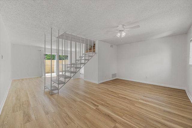 4021 Cole Avenue 206, Dallas, TX 75204