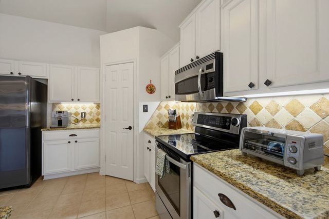 1400 Rancho Dominguez Road, Corinth, TX 76210
