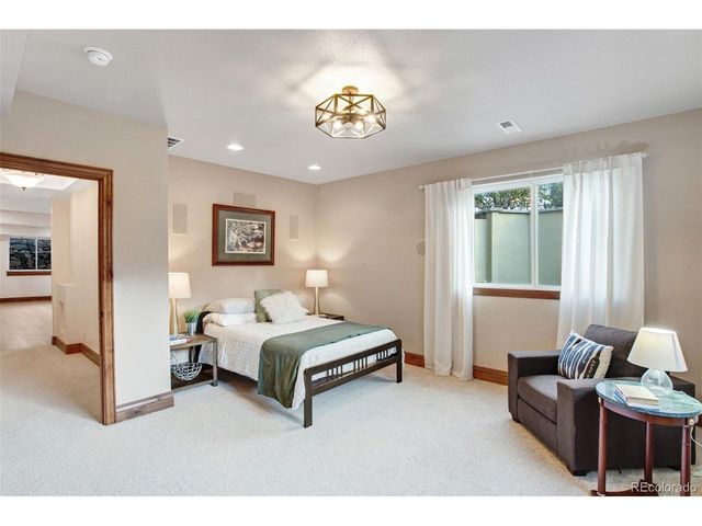 559 Dove Ln, Berthoud, CO 80513