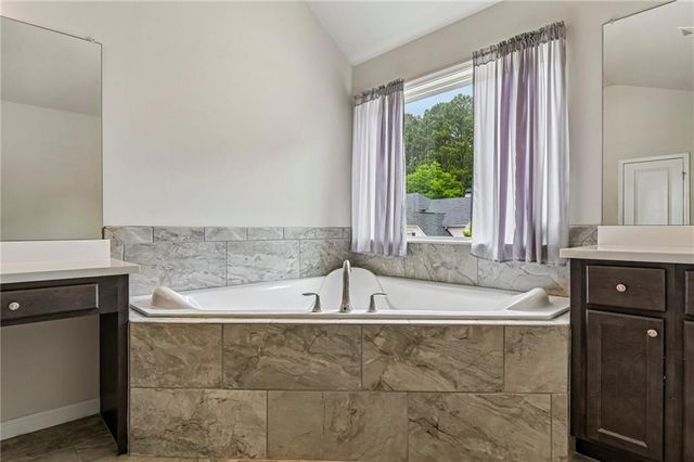 129 Edinburgh Drive, Canton, GA 30115