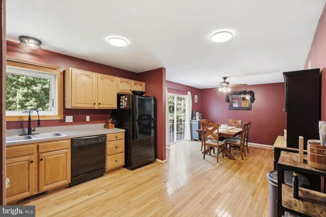 235 OWL HILL RD, Lititz, PA 17543