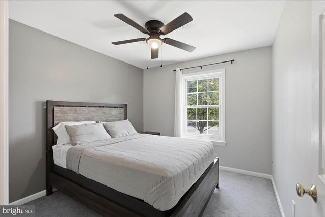 235 OWL HILL RD, Lititz, PA 17543