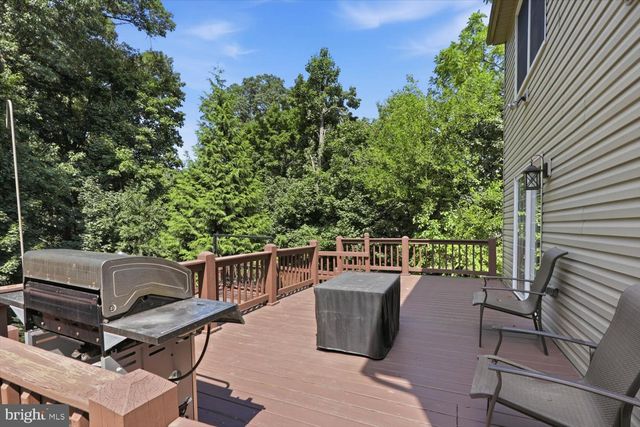235 OWL HILL RD, Lititz, PA 17543