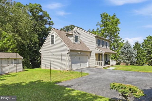 235 OWL HILL RD, Lititz, PA 17543