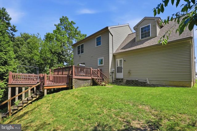 235 OWL HILL RD, Lititz, PA 17543