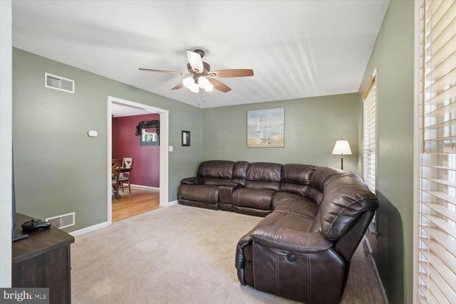 235 OWL HILL RD, Lititz, PA 17543