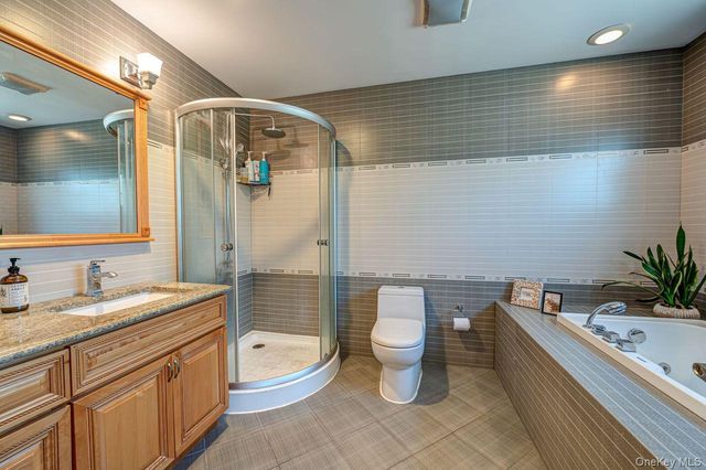 441 E Broadway A, Long Beach, NY 11561