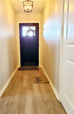 202 W Whitewright Road, Savoy, TX 75479