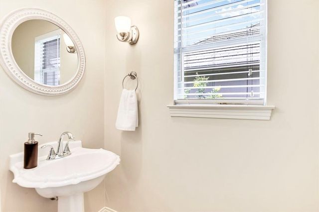 4545 GOLF VISTA DR, Austin, TX 78730