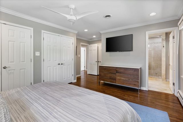 1107 Donegal Lane, Northbrook, IL 60062