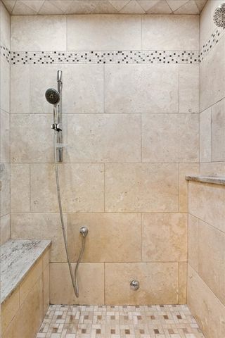 1107 Donegal Lane, Northbrook, IL 60062