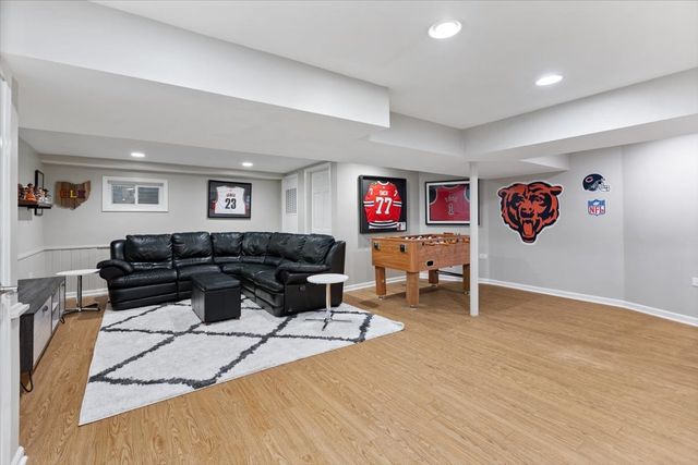 1107 Donegal Lane, Northbrook, IL 60062