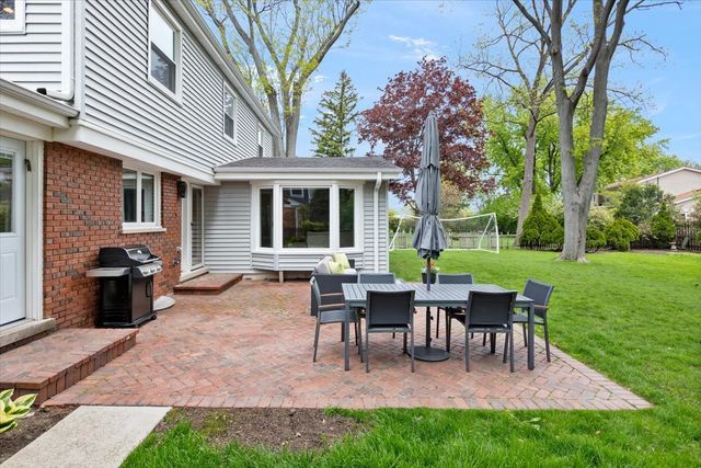1107 Donegal Lane, Northbrook, IL 60062