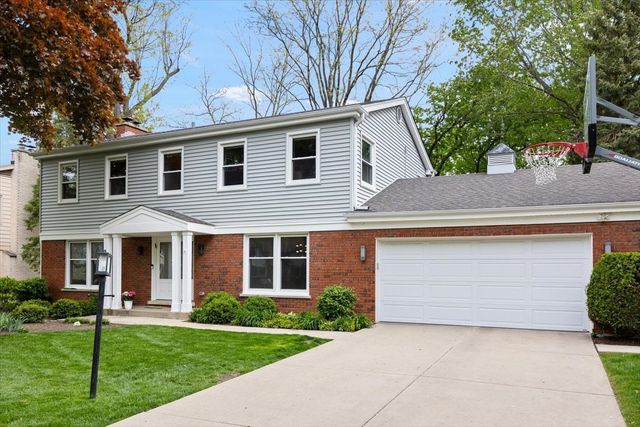 1107 Donegal Lane, Northbrook, IL 60062