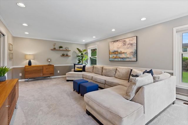 1107 Donegal Lane, Northbrook, IL 60062