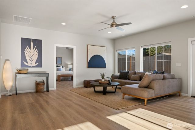 2198 NE Kevos Pond Drive, Poulsbo, WA 98370