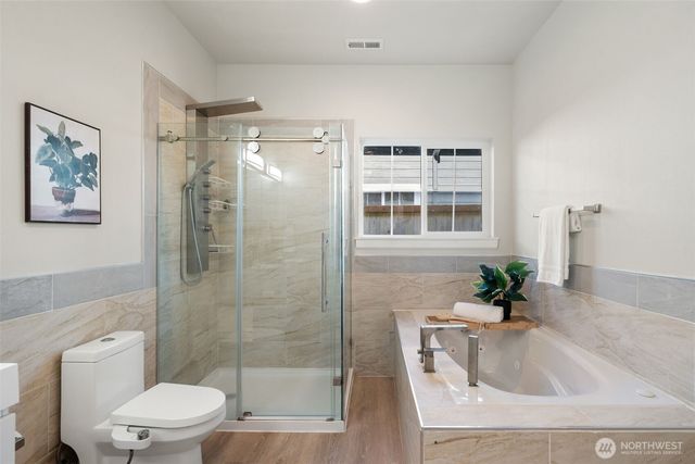 2198 NE Kevos Pond Drive, Poulsbo, WA 98370