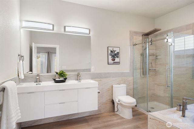 2198 NE Kevos Pond Drive, Poulsbo, WA 98370