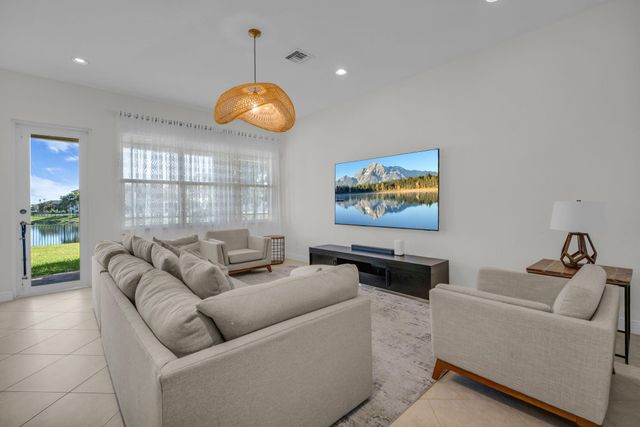 8620 Waterside Court, Parkland, FL 33076