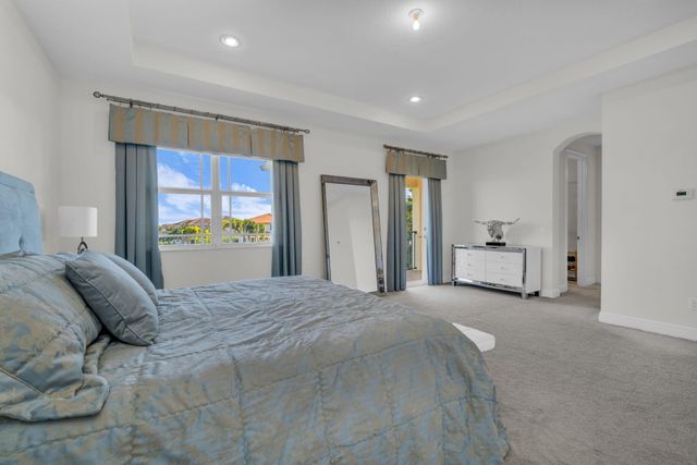 8620 Waterside Court, Parkland, FL 33076