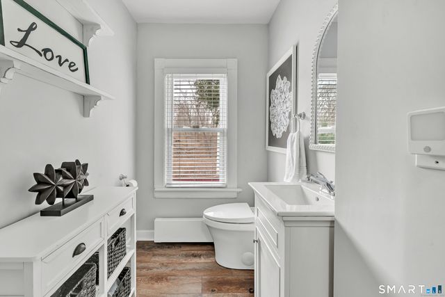 132 Pequot Avenue, Fairfield, CT 06890