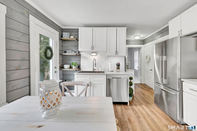 132 Pequot Avenue, Fairfield, CT 06890