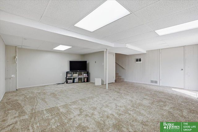 16247 Wood Drive, Omaha, NE 68130
