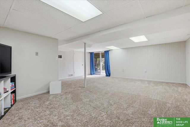 16247 Wood Drive, Omaha, NE 68130