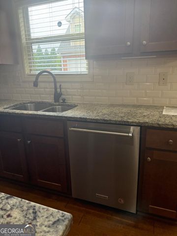449 Madison Park Drive, Grayson, GA 30017