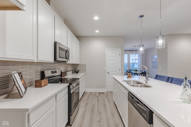 5752 Arcade Boulevard, Mccordsville, IN 46055