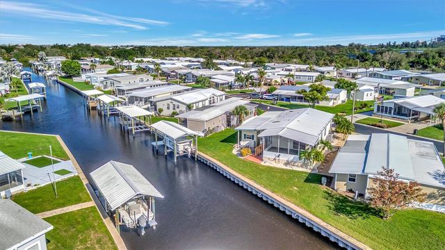 138 S SAINT THOMAS CIRCLE, Apollo Beach, FL 33572