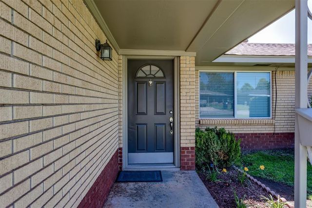 2308 S Mansfield Street, Del City, OK 73115