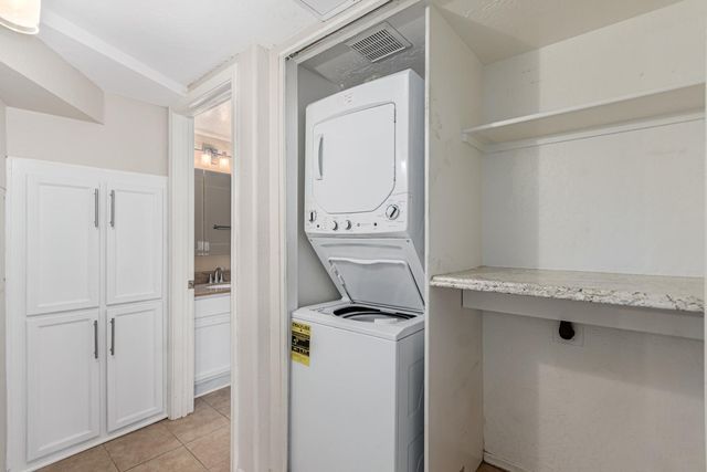 14145 N 92nd Street 2053, Scottsdale, AZ 85260