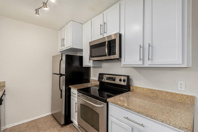 14145 N 92nd Street 2053, Scottsdale, AZ 85260