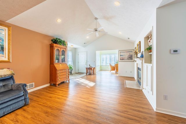 1998 Brighton Lane, Portage, MI 49024