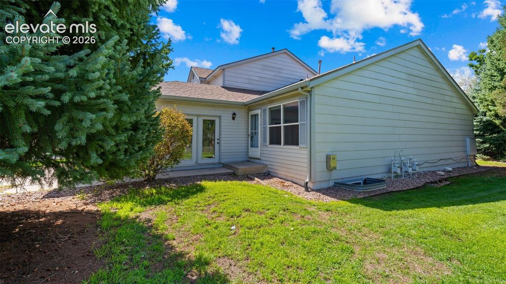 1367 Firefly Circle, Colorado Springs, CO 80916 — exterior