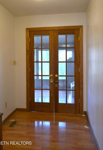 1689 Mccleary Bend Rd, Sevierville, TN 37876