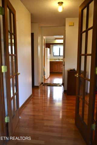 1689 Mccleary Bend Rd, Sevierville, TN 37876