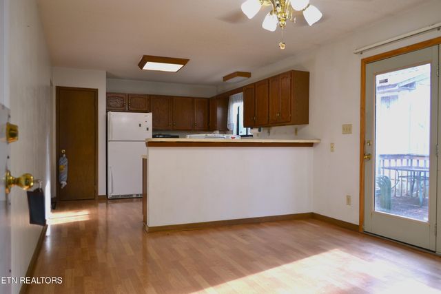 1689 Mccleary Bend Rd, Sevierville, TN 37876