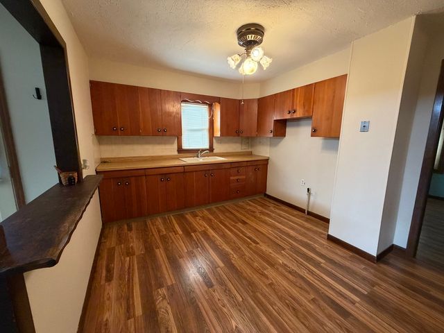 1009 Ave C, Rock Falls, IL 61071