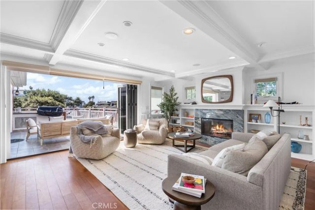 1701 E Balboa, Newport Beach, CA 92661