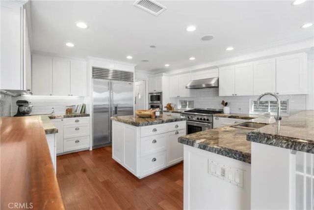 1701 E Balboa, Newport Beach, CA 92661