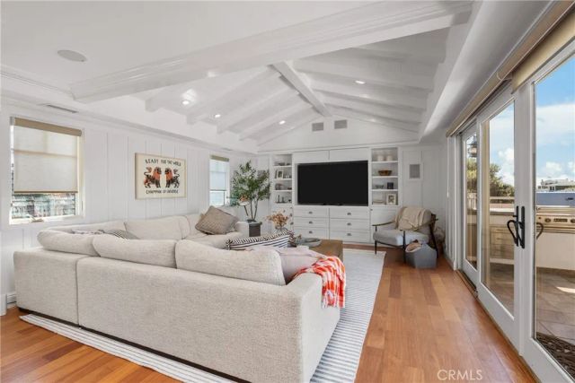 1701 E Balboa, Newport Beach, CA 92661